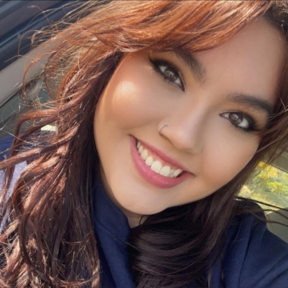 Meet your Posher, Rebecca - Picture 1 of 1